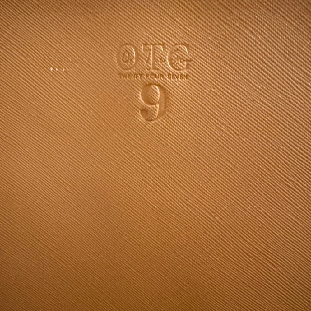 OTG Padded Crossbody Techie